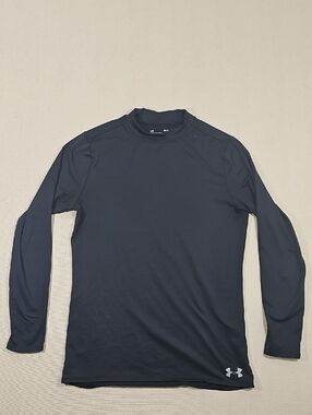 Under Armour Men’s Long-Sleeve Performance Shirt - Navy Blue